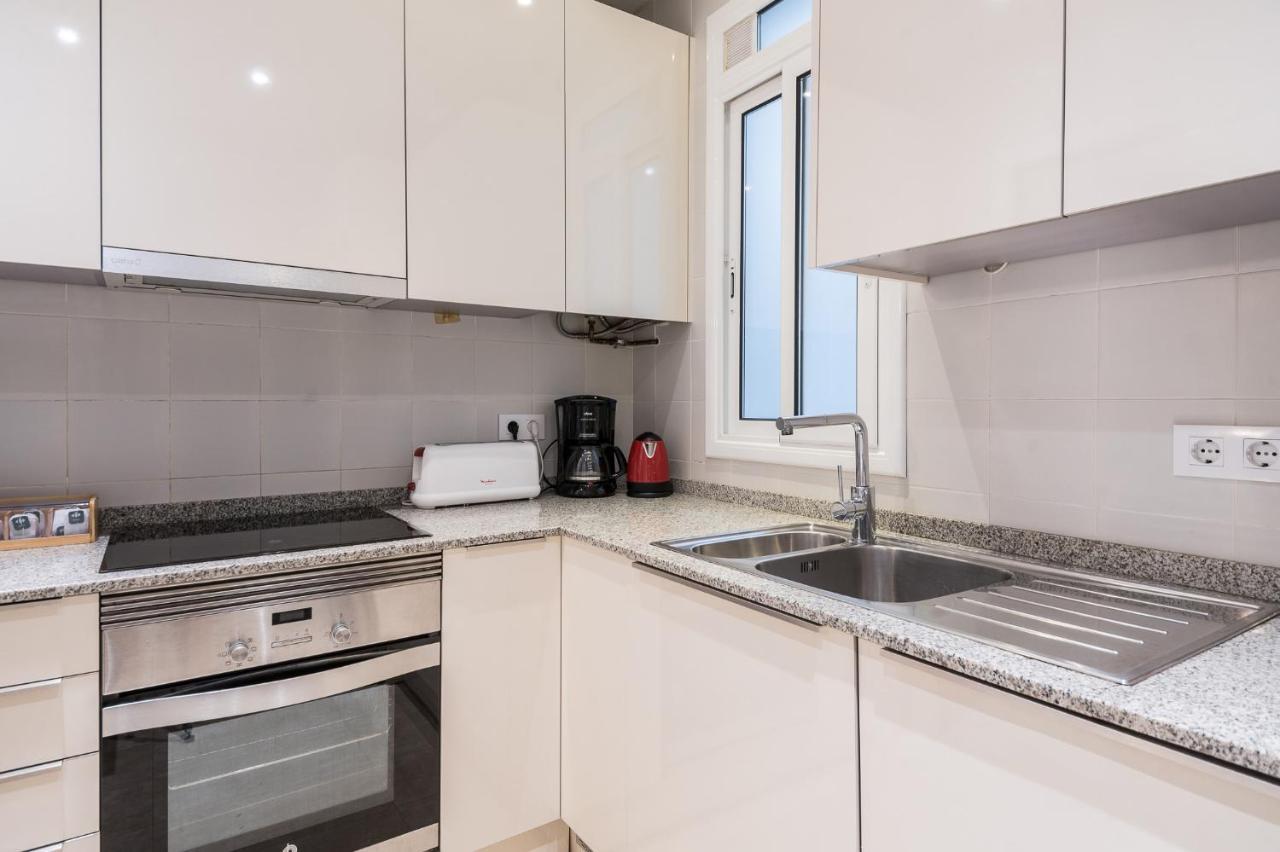 Spacious 3 Bed Apt In The Heart Of Sant Antoni 巴塞罗那 外观 照片